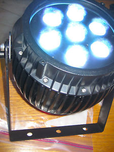 Blizzard NEW  TOURnado IP65 LED wireless DMX Battery  6in1 LED RGBAW+UV