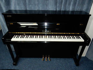 YAMAHA U5 AS SILENT UPRIGHT PIANO AROUND 17 YEARS OLD. WITH 5 YEAR GUARANTEE