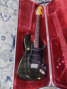 1979 Fender Stratocaster electric guitar Hardtail BLACK FINISH Rosewood CBS USA