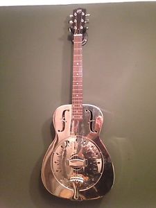 resonator guitar - Recording King RM-998-D & Yamaha hardcase