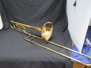 Yamaha YSL-682G Trombone with Hard Case & 48L Mouthpiece w original case and ext