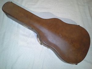 Gibson Lifton, 1959, Burst Era, Vintage Dreadnaught Case. Pink Interior. W/Cover