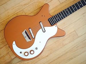 1963 Danelectro Standard Model 3022 Shorthorn Copper Vintage Guitar, DC2 w/hc