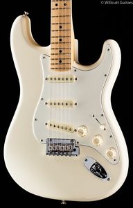 Fender American Pro Professional Stratocaster Olympic White (090)