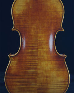 Maestro Stradivarius 15.5' Viola copy  #6449. Powerful tone