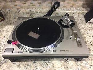 A Technics 1200 Mk2 Nice Dj Turntable Serato & Vinyl Tested And Serviced 1210