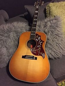 GIBSON HUMMINGBIRD CUSTOM MYSTIC ROSEWOOD LTD