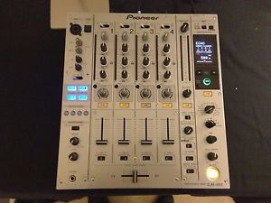 PIONEER DJ MIXER - DJM 850-s ***GREAT CONDITION*** - PLUG N  PLAY