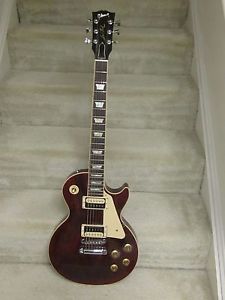 2011 Gibson Les Paul- Wine red finish,push/pull coil taps,original hard case