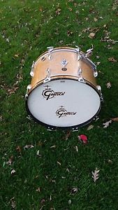 Vintage 60's Gretsch Round Badge  22