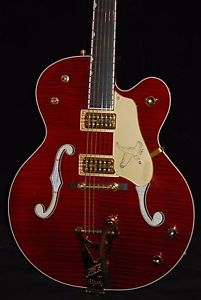 Gretsch G6136T Limited Edition Falcon with Bigsby Dark Cherry