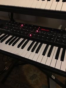 Dave Smith Instruments Prophet '08 PE Keyboard Synthesizer