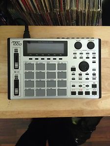 Custom MPC 1000 with Extras!