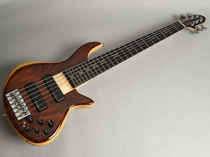 Xotic XB-2 6st F-walnut NEW w/Gig Bag