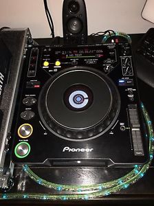 2 pioneer cdj 1000 mk3 With Allen And Heath Xone 42 Mixer