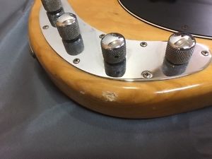 MUSIC MAN STING RAY 4 Used  w/ Hard case