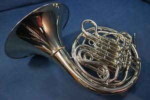 Holton Farkas H-279 (179 with screw bell) Double French Horn w/Case, Mouthpiece