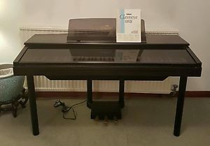 YAMAHA CLAVINOVA