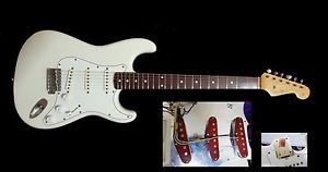 Vintage 1982 '62 Fender Japan JV Stratocaster ST62-85 SUPERB Red Bobbins VWH