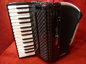 NEW Beltuna Piano Accordion Studio III Black LMM 30/72 Made in Italy