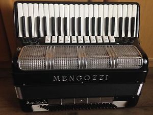 piano accordion 120 bass Mengozzi