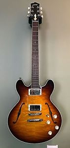 Collings I35 Deluxe 2015 Premium Quilted Maple, MINT!