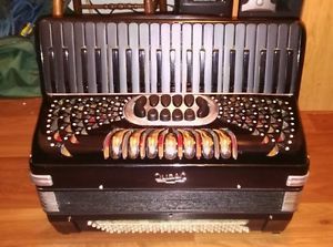 Lira Accordion Flat Black Edition