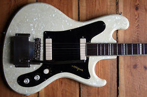 VERY RARE 1950s MIGMA WHITE PEARL  ELECTRIC GUITAR MADE IN FORMER EAST GERMANY