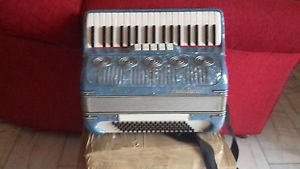 PAOLO SOPRANI MODELLO ITALIA FISARMONICA 80 BASSI ANNI'60