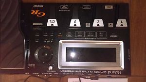 Roland GR-55 Guitar Synthesizer Without Pickup mint condition.