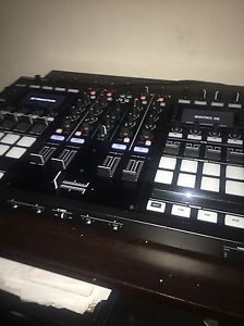 Native Instruments TRAKTOR KONTROL S8