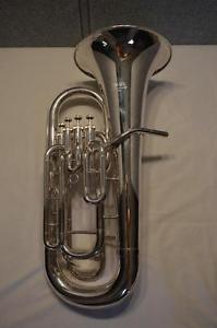 YAMAHA YEP-321 SERIES 4-VALVE EUPHONIUM - SILVER - EXCELLENT PLAYING CONDITION