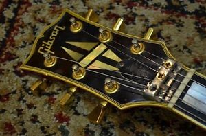 Gibson Les Paul Custom With Kahler Tremolo Used  w/ Hard case