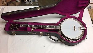 Mastertone Gibson Banjo RB-250 1977 hard black vinyl case, 5 string