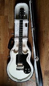 Gibson Joan Jett Signature Melody Maker guitar & Rolland micro cube RX amp.