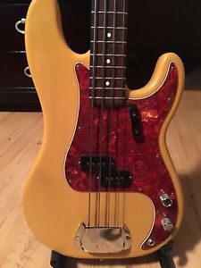 Fender American Standard Precision Bass Butterscotch Blonde 2003 with Hardcase