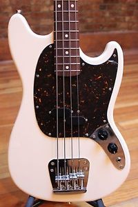 Fender Mustang Bass CIJ 2006 Olympic White