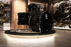 Yamaha Live Custom 4-piece Black Shadow Burst Oak Drum Set - Used!