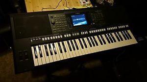 Yamaha PSR-S950 Keyboard