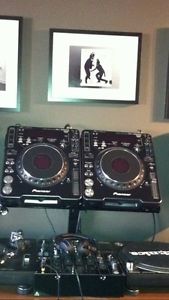 Pair Of Pioneer CDj 1000 Mk3