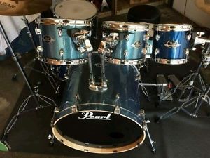 7 piece drum set peral with hi hat crash splash. And ride and all hardware