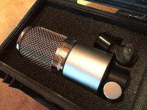 Lawson L47FET Microphone w/Case & Mount - MINT!