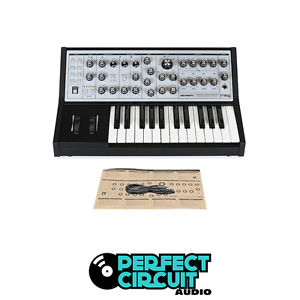 Moog Sub Phatty Analog Synth SYNTHESIZER - USED - PERFECT CIRCUIT