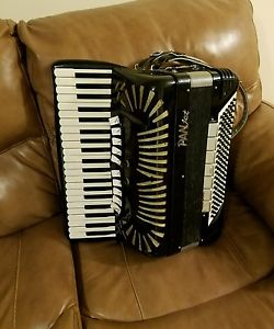 accordion pan.get /4/5/hand made reeds double tone chenber gud condition