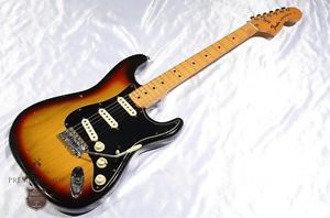 Fender USA 1976 Stratocaster 3Tone Sunburst Maple Used Electric Guitar F/S EMS