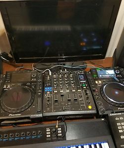 djm 900 nexus and cdj 2000s