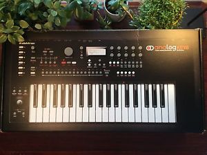 Elektron Analog Keys Keyboard Synthesizer