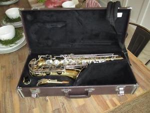 Yamaha YAS-23 Alto Saxophone Sax W/ Case VERY NICE