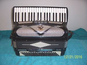 MENGHINI Duke 120 bass Black  Accordion 4 & 2 reg. Accordian VG Cond. Morbidoni