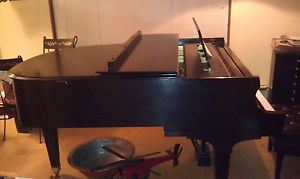 Baldwin R Series Grand Piano